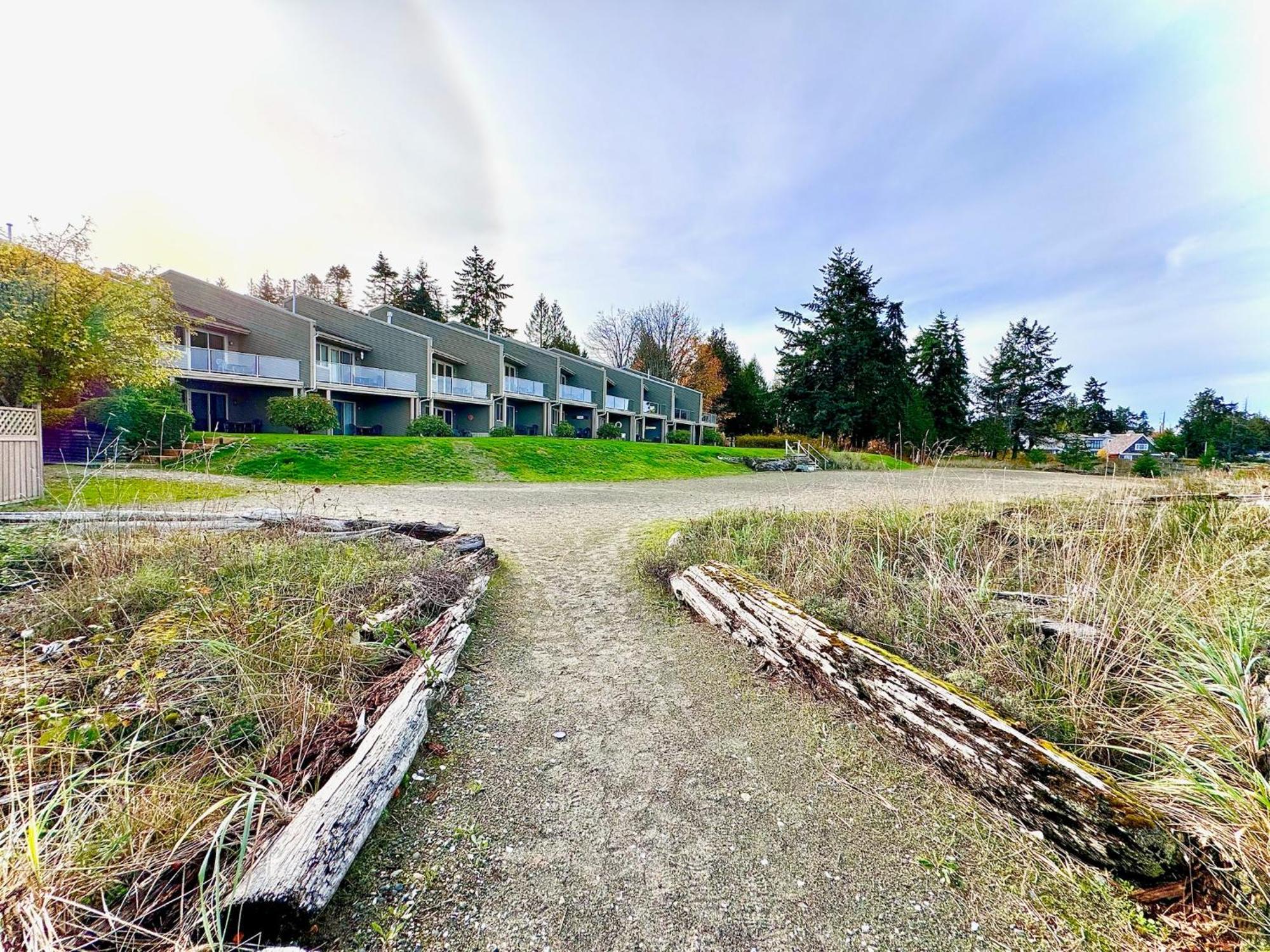 Shorewater Resort Beachfront Studio - 2 Beds Qualicum Beach Exterior photo